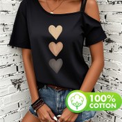 Resim Kadınlar İçin %100 Pamuklu Açık Bej, Siyah & Beyaz Üçlü Kalpli Omuz Düşük Yaka Tişört - Koyu Arka Planlı Rahat Kesim, Şık Bluz, Günlük Kullanım için Konforlu ve Eğlenceli Tasarım 
