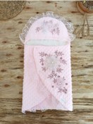Resim %100 Pamuk Yenidoğan Pembe Kız Bebek Kundağı - Dantelli & Duvaklı Bebek Battaniyesi Pembe 