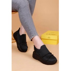 Resim Layki Vallery Siyah Renkli Taşlı Detaylı Kadın Yürüyüş Ayakkabısı 