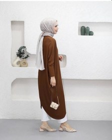 Resim Tunik Modelimiz, Modern Kadının Tarzını Yansıtan Özel Bir Tasarım Kahverengi 