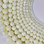 Resim 4-12mm Doğal Beyaz Tatlısu Kabuğu Aralayıcı Boncuklar - Parlak Düzgün Küre Şekilli Boncuklar, DIY Takı Yapımı için, Zarif Bileklik Kolye Küpe - Kadınlar İçin Dayanıklı Hediye 
