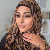 Resim 1 adet Boho Şık Leopar Desenli Kadın Başörtüsü - %100 Polyester, Hafif, Nefes Alabilir, Esnek Değil, Günlük Geziler İçin Çok Yönlü, Dekoratif, Rüzgar Geçirmez Baskılı Desenli Başörtüsü 