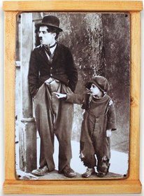 Resim Rustik Ahşap Çerçeveli Vintage Metal Pano Charlie Chaplin 20x30 