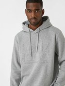 Resim Kabartma Baskılı Kapşonlu Sweatshirt Şardonlu 