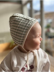 Resim runbaby Çift Kat Müslin Çift Taraflı Bebek Bonnet Şapka (3-9 AY) - Yeşil Çizgili 