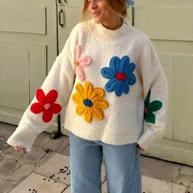 Resim Kadınlar İçin Şık Çiçekli Kazak - Kırmızı/Mavi/Sarı Çiçek Desenli Pastel Renk, Her Mevsim Kullanımına Uygun Günlük ve Resmi Kıyafetler için Şık Kazak - HW915, Sevimli Kazaklar, Çok Yönlü Giyim, Yuvarlak Yaka, Kaliteli Örgü, Ofis Giysisi, Yumuşak Kumaş, Moda Tutkunları İçin Üst 