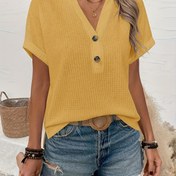 Resim Kadınlar için Rahat Yaz Kısa Kollu T-Shirt - Düz Renk Sarı, Yaka Detaylı Düğme Detaylı, Tatil ve Günlük Kıyafetler için Hafif Polyester Kumaş, Bayan T-Shirt'ler 