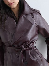 Resim LC Waikiki GiyÇık Store Bordo Kruvaze Yaka Kadın Deri Görünümlü Trençkot 