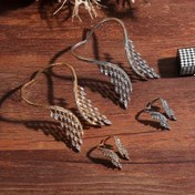 Resim Kadınlar için Melek Kanat Yüzük ve Tüy Bileklik Seti, Trendy Taşlı Takı Kombinasyonu, Zarif Boho El Takı Hediyesi, Moda Metalik Bileklik ve Yüzük 