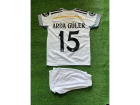 Resim Arda Güler 25/26 Sezon Real Madrid 15 Numara Çocuk Forması 4 Parça Forma+Şort+Çorap+Biliklik 