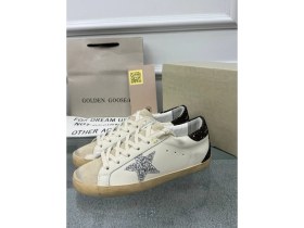 Resim Golden Goose Kadın Rahat Sneaker Ayakkabı Şık ve Konforlu Günlük Model 