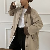 Resim Kadınlar İçin Şık Orta Doğu Esintili Bol Kesim Uzun Kollu Puffer Ceket - Göğüs Cepli, Orta Boy Kışlık Mont, Makinede Yıkanabilir Düz Renk Dış Giyim, Günlük ve Resmi Kullanım için Klasik Yaka, Dayanıklı Kumaş, Stil Sahibi Kadınlar 