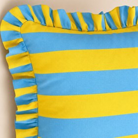 Resim Sicily Stripe Fırfır Kenarlı Kırlent Kılıfı - 30x50 cm / İç Yastık Dahil 