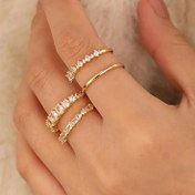 Resim 4 Şık Yığınlanabilir Yüzük Seti, Parlak Kübik Zirkonya ile - Kadınlar için Minimalist Bir Taahhüt, Düğün, Nişan Yüzükleri - Tatiller ve Partiler için İdeal 