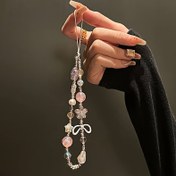 Resim Kadınlar için 1 adet Tatlı ve Havalı Pembe Boncuklu Çiçek Yay Akrilik Cep Telefonu Kılıfı Kolye CCD Kamera Zinciri 