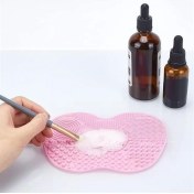 Resim Pratik Kolay Makyaj Fırçası Temizleme Matı Aparatı Aleti 