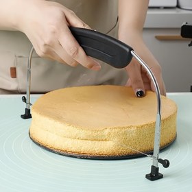 Resim 1 Adet Profesyonel Ayarlanabilir Kek Dilimleyici - 304 Paslanmaz Çelik Bıçak, Ergonomik Sap, Hassas Kesme Tekerleği ve Kolay Temizlenebilir Tasarım ile Ev & Ticari Pişirme Araçları için Dayanıklı Yapı, Kek Pişirme Malzemeleri 