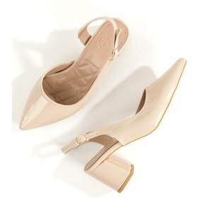 Resim Verlik Ten Rugan Kısa Kalın Topuklu Stiletto Asimetrik Bantlı Kadın Ayakkabı Ten Rengi 