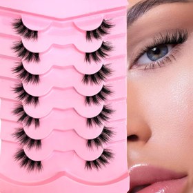 Resim 7 Çift Kedi Gözü Yarım Kirpikler Şeffaf Bant ile - 10-12mm Wispy Sahte Kirpikler, Doğal Görünüm 3/4 Köşe Kirpikler, Giyim Kolay, Müzik Festivali, Okula Dönüş ve Her Gün Glam için Mükemmel, Kedi Gözü Kirpik Uzantıları, Festival Makyaj Gereklilikleri, Kabarık Dokulu Kirpikler, Kolay Uygulama Kirpikler 