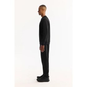 Resim AVVA Erkek Siyah Bisiklet Yaka Pamuklu Bi-Stretch Baskılı Regular Fit Sweatshirt A52Y1247 