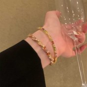 Resim Renkli sentetik zirkonyum taşlı dikdörtgen ve kare şekilli şık Fransız tarzlı bakır bilezik, rahat kıyafetler ve özel günler için ayarlanabilir kaydırıcı tasarım 