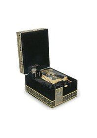 Resim Lüks Kadife Kaplı Kabe Kutulu Eşarp Tesbih Zikirmatik Kuranı Kerim Ve Seccade Seti 