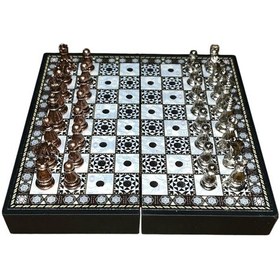 Resim Gifthome Pocket Serisi Küçük Boy Metal Antik Taş Ve Sedef Desenli Kutulu Klasik Satranç Takımı 13,5 X 13,5 Cm. 