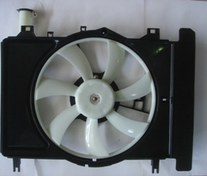 Resim TOYOTA YARIS- 06/09; RADYATÖR FAN DAVLUMBAZI KOMPLE(BENZİNLİ)(SU DEPOLU)(7KANAT)(1NZF MOTOR OTOMATİK 16711-0M040 