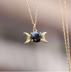 Resim Moko Art Design İki Yanı Ay Şeklinde Oniks Taşlı 925 Gümüş Altın Kaplama Kolye 