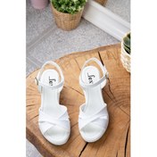 Resim Fox Shoes Beyaz Kadın Dolgu Topuklu Ayakkabı K674305009 