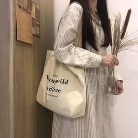 Resim Kadınlar için Vintage Esintili Kanvas Tote Çanta - Geniş Kapasiteli, Fermuarlı, Bej Renkli, "YUNWILD AND FREE" Baskılı, Alışveriş ve Günlük Kullanım için Mükemmel, Dayanıklı Omuz Çantası 