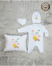 Resim yzc home size dair... K79 Ty Isme Özel Isimli Baskılı Bebek Yastık Tulum Şapka Eldiven Set Hastane Çıkışı 