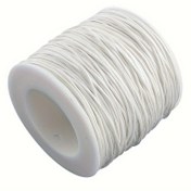 Resim Yaklaşık 91 metre uzunluğunda, boncuk yapımı için uygun, büyük bir mumlu ip rulosu. DIY takı bilezikleri ve kolyeleri yapmak için idealdir. 