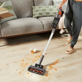 Resim WORX WX038 20Volt 2.0Ah. Li-ion 105Watt Çift Akülü Kömürsüz Siklonik Sistem Şarjlı Dikey Süpürge 