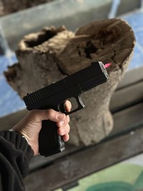Resim Glock Tabanca Şeklinde Standlı Pürmüz Çakmak 9900 