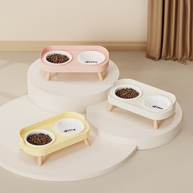Resim Kediler ve Köpekler için Yükseltilmiş Çift Kase Besleyici, Su ve Besleme Entegrasyonu Tasarımı ile, Plastik, Paslanmaz Çelik ve Seramik olarak, Çeşitli Renklerde Mevcut, Evcil Hayvanınızın Seçimi için Mükemmel. 