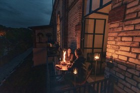 Resim Höfats Spin 90 Black Silindir Formlu Masaüstü Şömine 