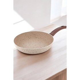 Resim 28 cm Granit Tava, Yanmaz ve Yapışmaz, Bej Renkli, Dayanıklı ve Şık Tasarım 