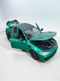 Resim Burago KOLEKSİYONLUK ALFA ROMEO GİULİA GTA 1:18 ÖLÇEK DIE CAST METALİK YEŞİL METAL MODEL ARABA 