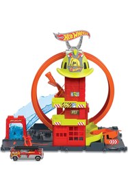 Resim STOREMAX Çember Pistli İftaiye İstasyonu 1 oyuncak araba ve süper çemberli itfaiye istasyonu içeren Hot ™ Şeh 