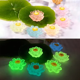 Resim 6 adet Karanlıkta Parlayan Lotus Çiçeği Süsleri - Düğünler, Akvaryumlar ve Göletler için Canlı Renkli Reçine Ev Aksesuarları, İç/Dış Mekan Kullanımı, Çeşitli Renkler (Pembe, Sarı, Mavi, Yeşil, Mor), İç Mekan Süsü | Canlı Ev Dekoru | Detaylı El Sanatçılığı, Düğün Süsleri 