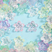 Resim 200 Adet Çiçek Boncuk - Pastel Pembe, Sarı, Yeşil, Mor, Şeffaf Gradyan - Zarif Beş Yapraklı Çiçek Aralayıcı Boncuklar Takı Yapımı, Düğün ve Parti Dekorasyonu İçin - Boncuk İpliği ile Uyumlu - Dayanıklı Akrilik El Sanatları Boncukları DIY Projeler, Kolye Bileklik Aksesuarları, Düğün Süslemeleri için Parlak Yüzeyli, Pürüzsüz Bitiş 