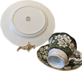 Resim İngiliz Royal Albert koleksiyonluk provencial flowers serisi mountain avens çiçekleri süslü trio çay fincanı 