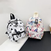 Resim Kadınlar için sevimli ve oyuncağı kelebek baskılı sırt çantası - Ayarlanabilir askılı preppy tarz - Beyaz polyester astar - El temizliği veya profesyonel kuru temizleme 