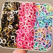 Resim Her Gün Kullanım İçin Mükemmel, Saçlara Zarar Vermeyen At Kuyruğu Tutucuları ve Lastik Bantlar Dahil 300 Renkli Temel Saç Ties ve Scrunchies Seti 