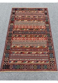 Resim El Dokuması İran Kilimi 126x200 Renkli Motifli Yün Kilim 