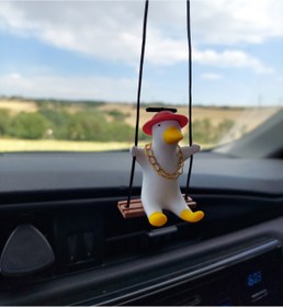 Resim Rex Aksesuar Şapkalı Zincirli Sallanan Ördek Dikiz Ayna Süsü (Kırmızı Şapka) Ördek Ayna Süsü Yeni Trend Araç Süsü 