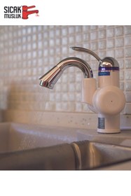 Resim Sıcak Musluk Elektrikli Ani Su Isıtıcı Termal Şofben Musluk Lavaboya Monteli Asg-3b 