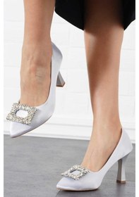 Resim Feles Kare Taş Detaylı Stiletto Kadın Topuklu Ayakkabı GÜMÜŞ 