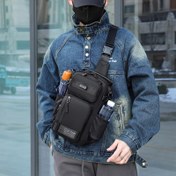 Resim Erkeklerin Günlük Göğüs Çantası - Çok Fonksiyonlu Moda Sling Crossbody Omuz Çantası, Büyük Kapasite, Polyester, Dikiş İpliği Detayı, Elde Yıkanabilir, Fermuar Kapatma, Ayarlanabilir Askı (100Cm), Dış Mekan, Seyahat, Günlük Kullanım, Doğum Günü ve Tatil Hediyesi için İdeal 